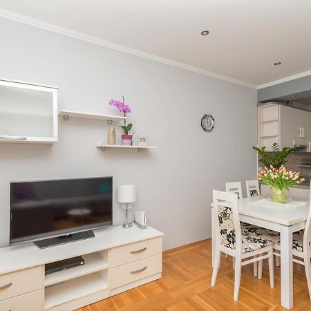 Long Apartment Makarska Eksteriør bilde