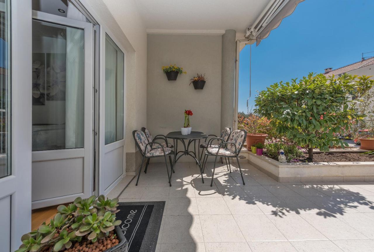 Long Apartment Makarska Eksteriør bilde