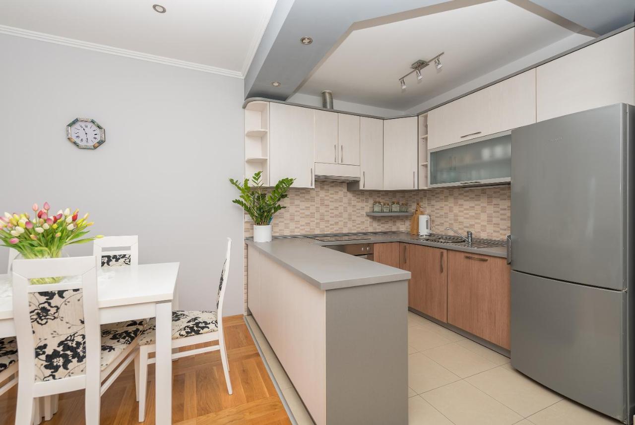 Long Apartment Makarska Eksteriør bilde