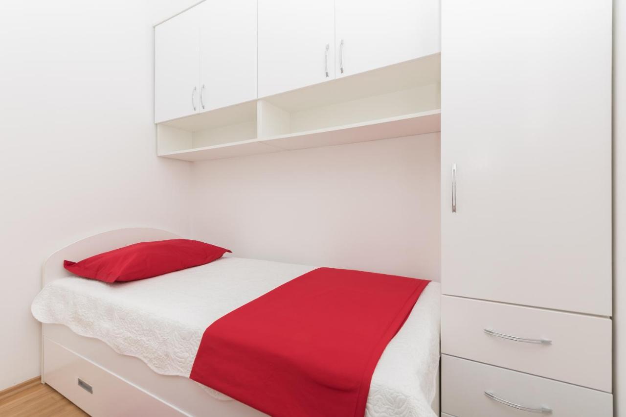 Long Apartment Makarska Eksteriør bilde