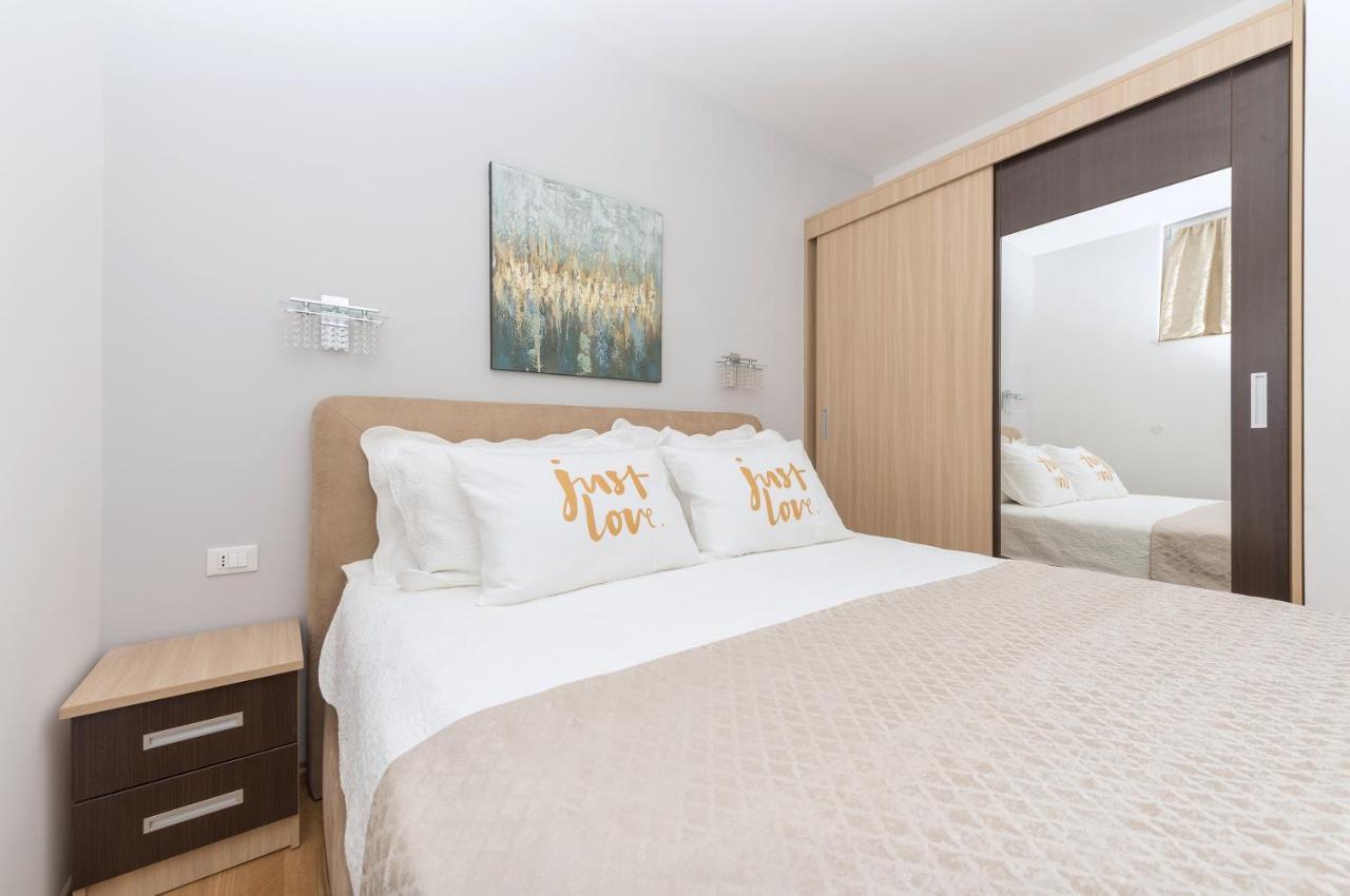 Long Apartment Makarska Eksteriør bilde